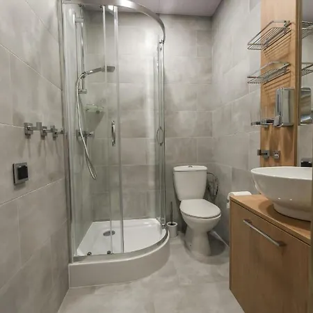 Calm Village אתר קמפינג זאטור