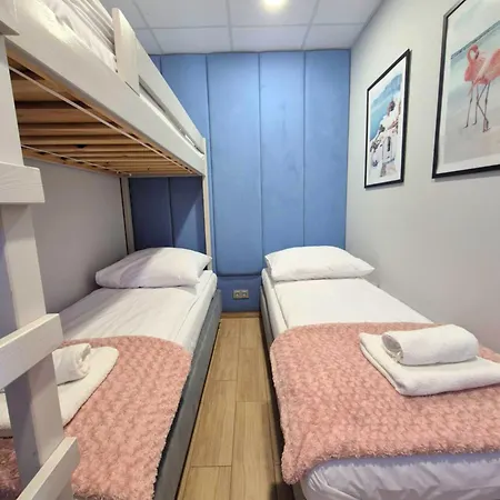 Calm Village זאטור